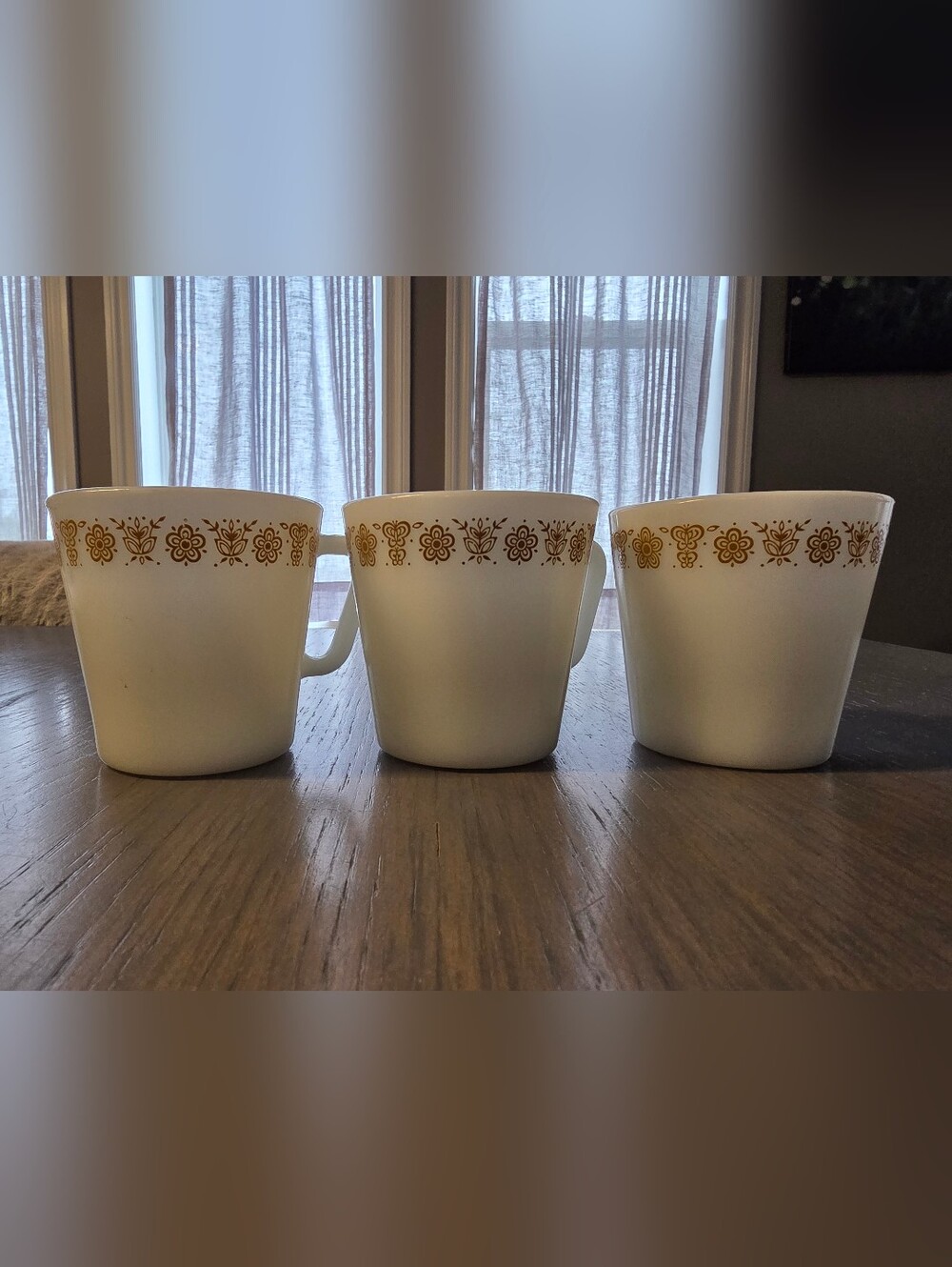 Vintage Pyrex "Buttetfly Gold" set of 3